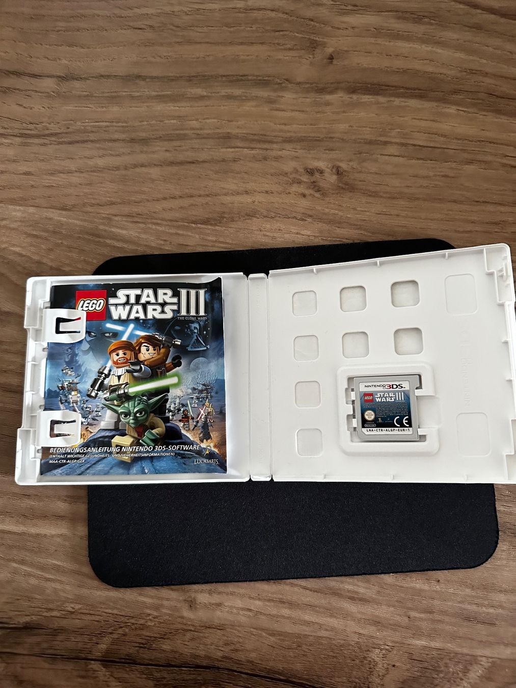 LEGO Star Wars 3: The Clone Wars - Nintendo 3DS Spiel – Foto 3