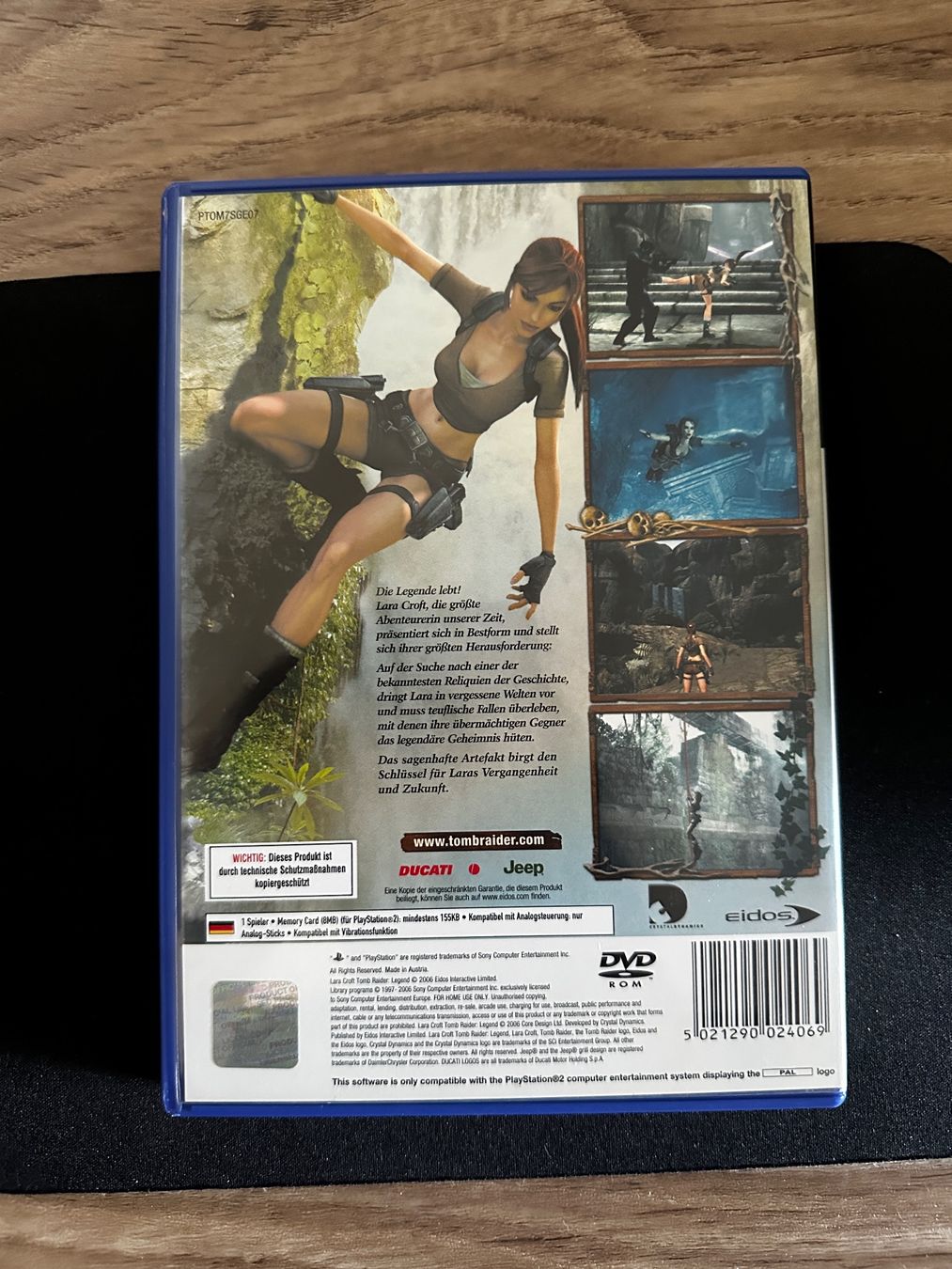 Lara Croft Tomb Raider: Legend - PS2 Spiel – Foto 2
