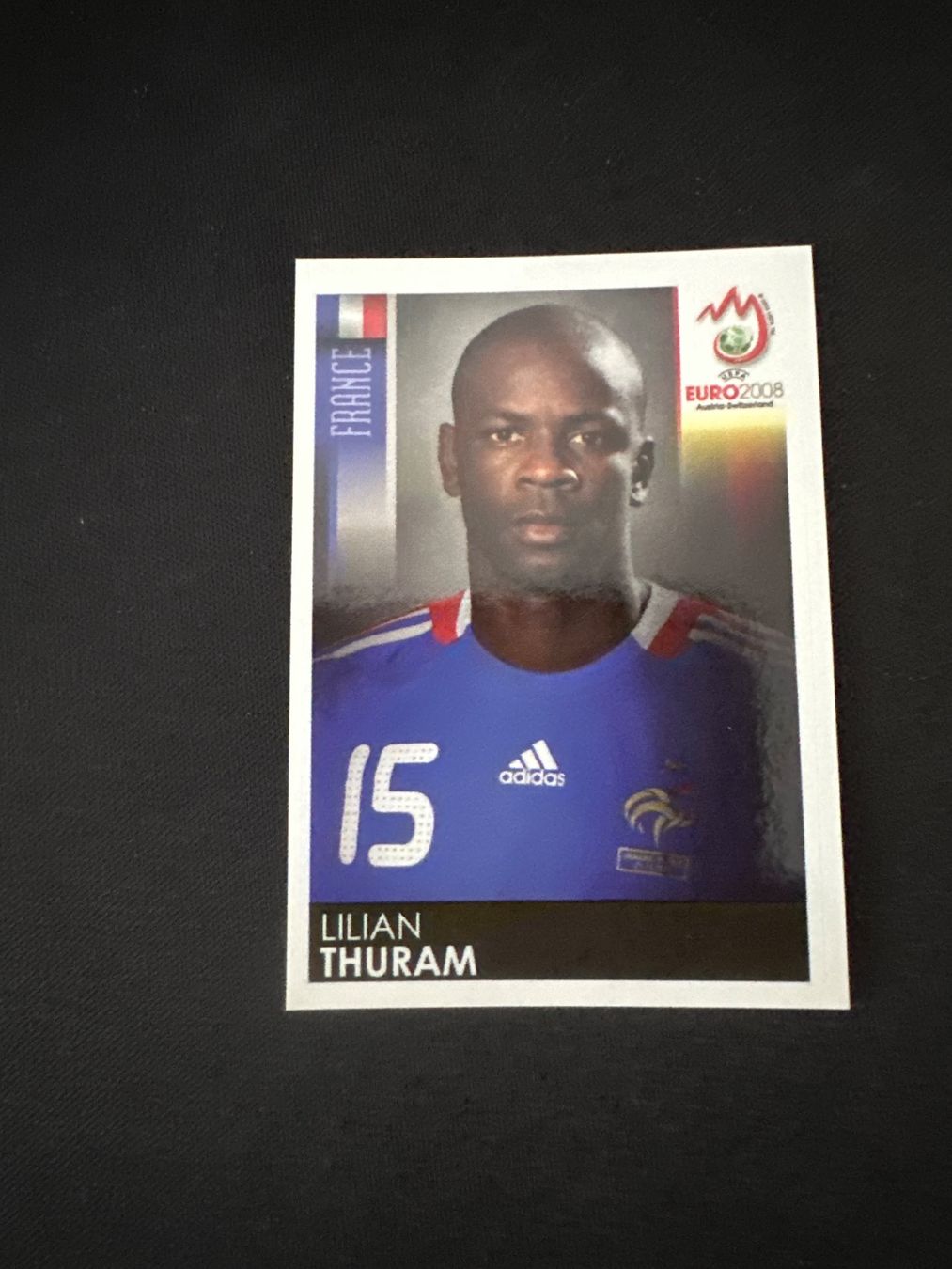Panini UEFA EURO 2008 – Nr. 339 – Lilian Thuram – Südamerika-Version – Originalfoto Vorderseite