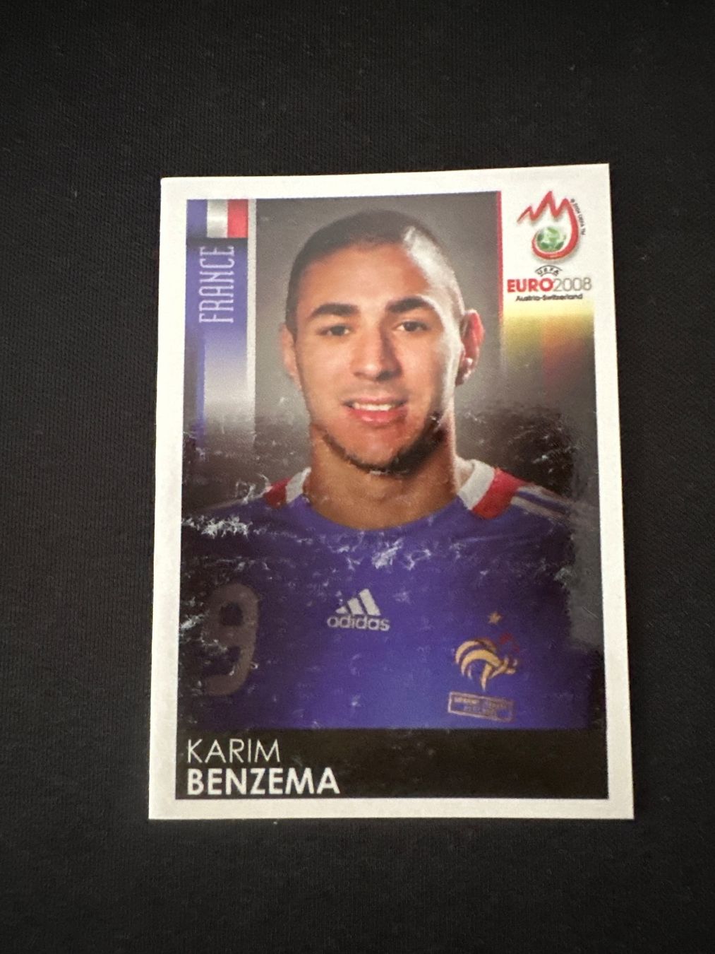 Panini UEFA EURO 2008 – Nr. 354 – Karim Benzema – Südamerika-Version – Originalfoto Vorderseite