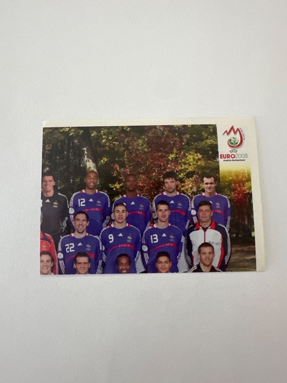 Panini UEFA EURO 2008 – Nr. 334 – Frankreich Mannschaft Teilbild oben rechts – Schweizer Edition – Originalfoto Vorderseite