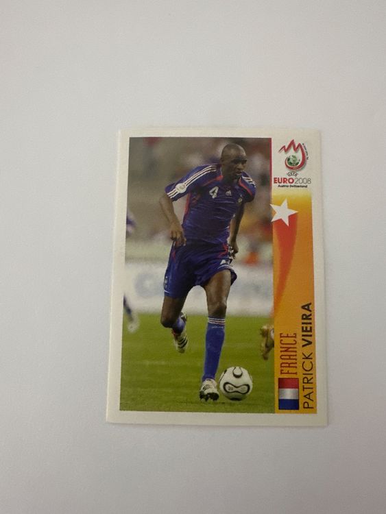 Panini UEFA EURO 2008 – Nr. 496 – Patrick Vieira – Action – Schweizer Edition – Originalfoto Vorderseite