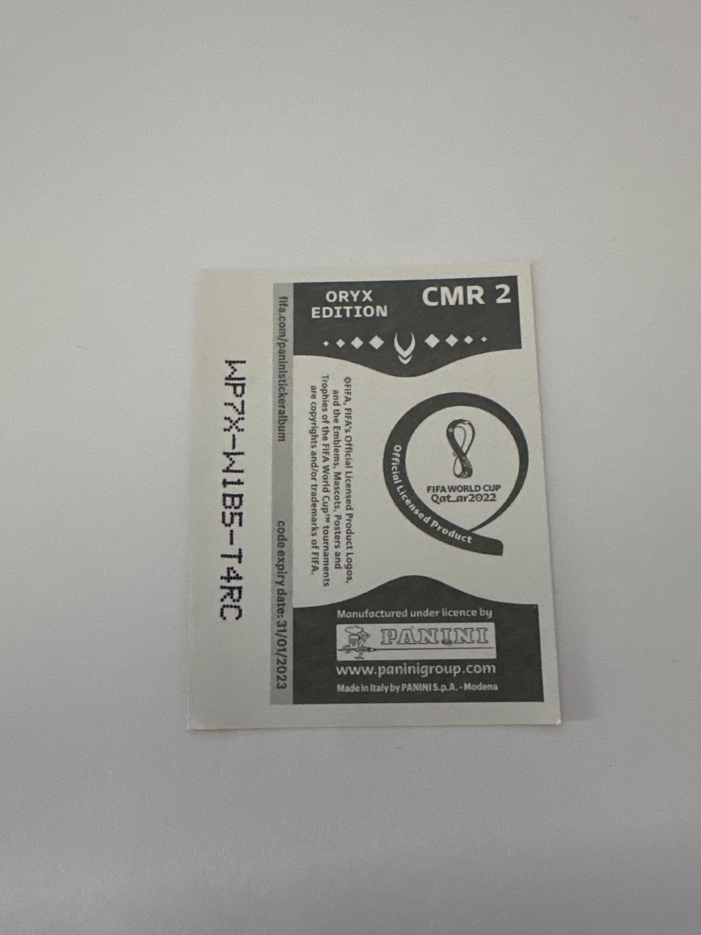 Panini FIFA WM 2022 Oryx - CMR 2 - Team Logo - Cameroon – Original-Zustandsfoto Rückseite