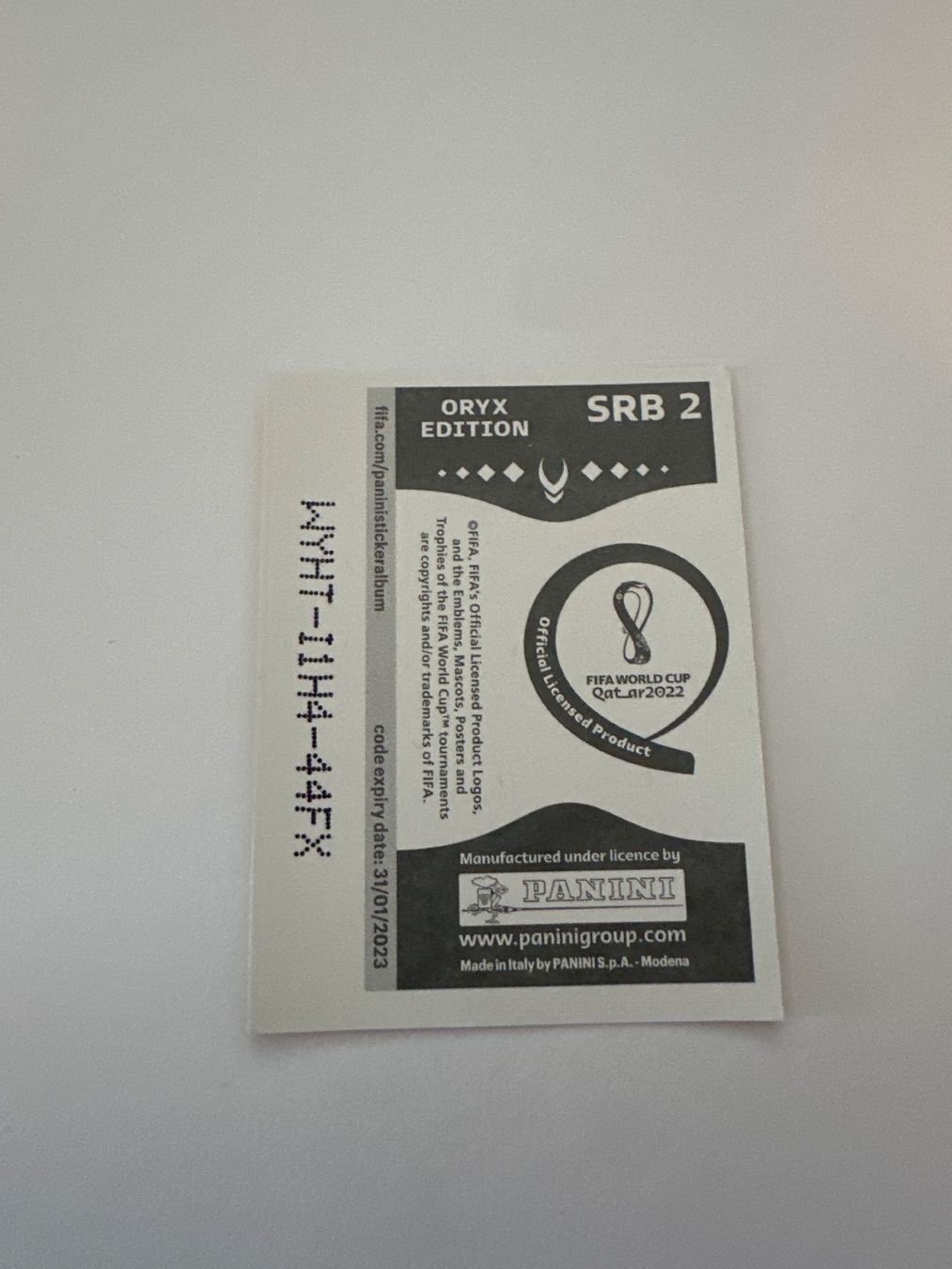 Panini FIFA WM 2022 Oryx - SRB 2 - Team Logo - Serbia – Original-Zustandsfoto Rückseite
