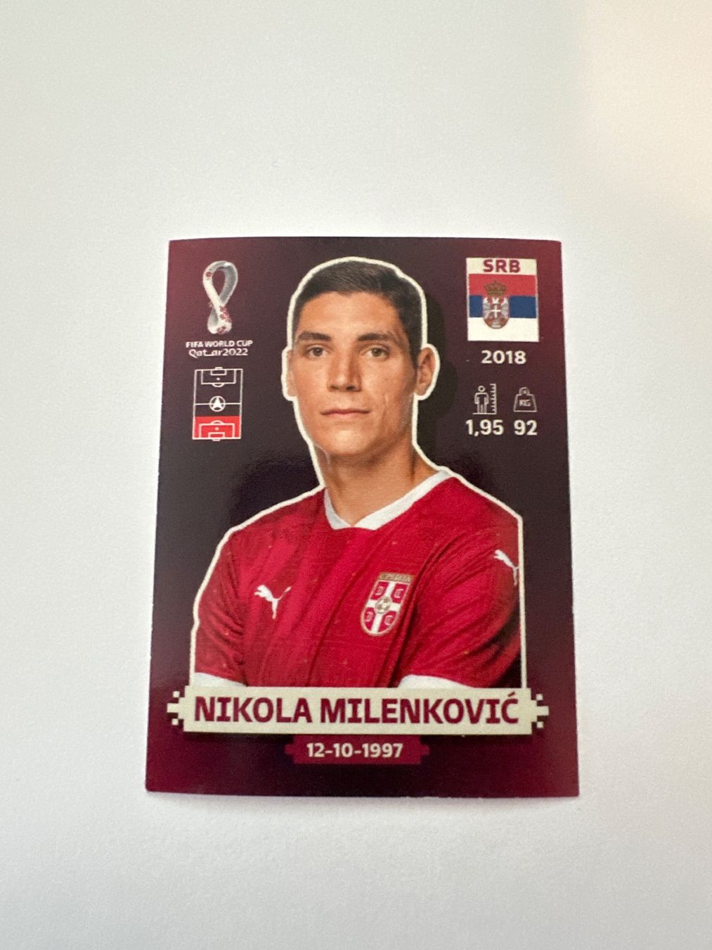 Panini FIFA WM 2022 Oryx - SRB 5 - Nikola Milenković – Original-Zustandsfoto Vorderseite