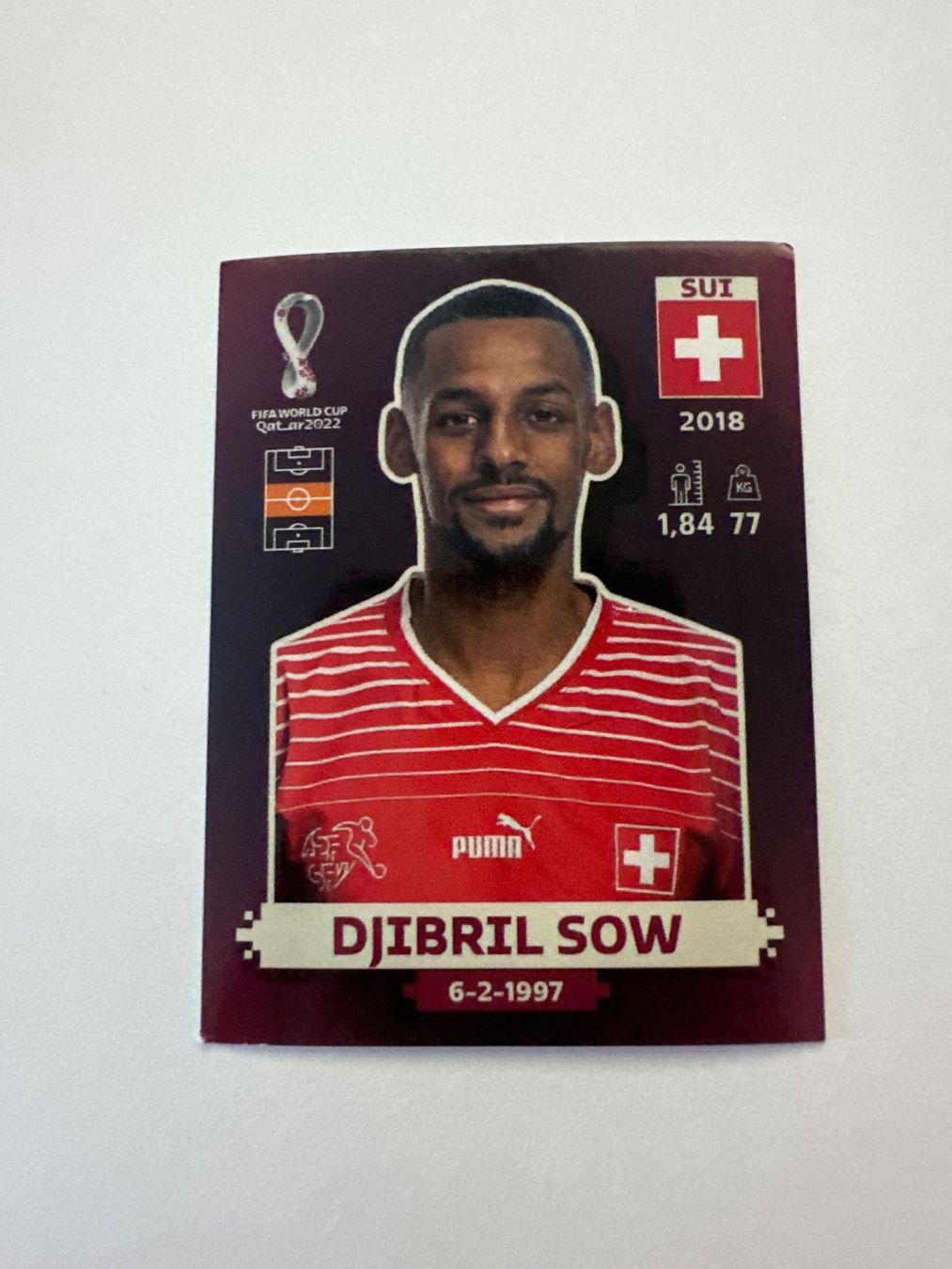 Panini FIFA WM 2022 Oryx - SUI 13 - Djibril Sow – Original-Zustandsfoto Vorderseite