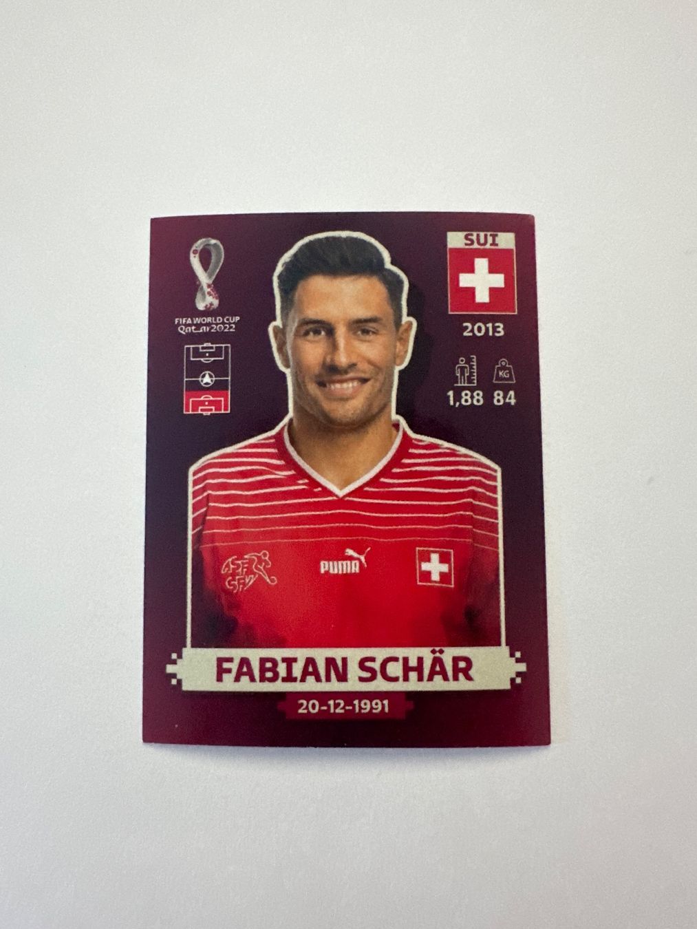 Panini FIFA WM 2022 Oryx - SUI 9 - Fabian Schär – Original-Zustandsfoto Vorderseite