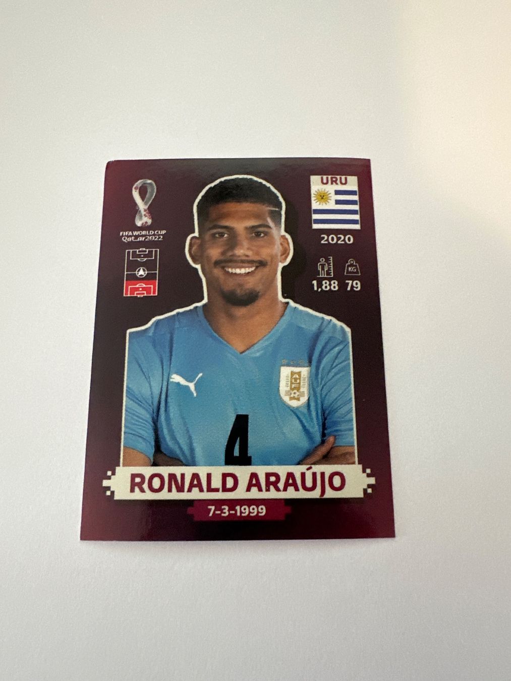 Panini FIFA WM 2022 Oryx - URU 5 - Ronald Araújo – Original-Zustandsfoto Vorderseite